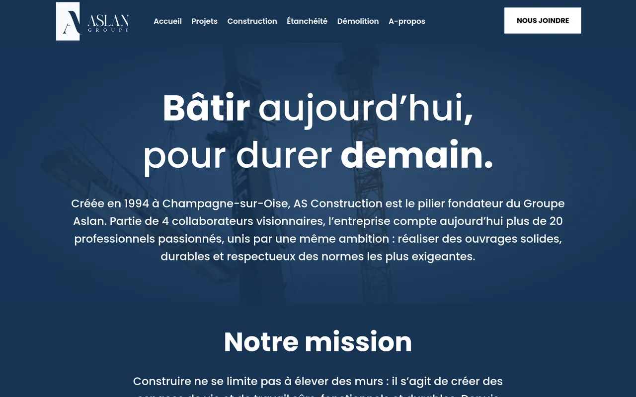 Page « Construction » du site d’Aslan Groupe, sur ordinateur.
